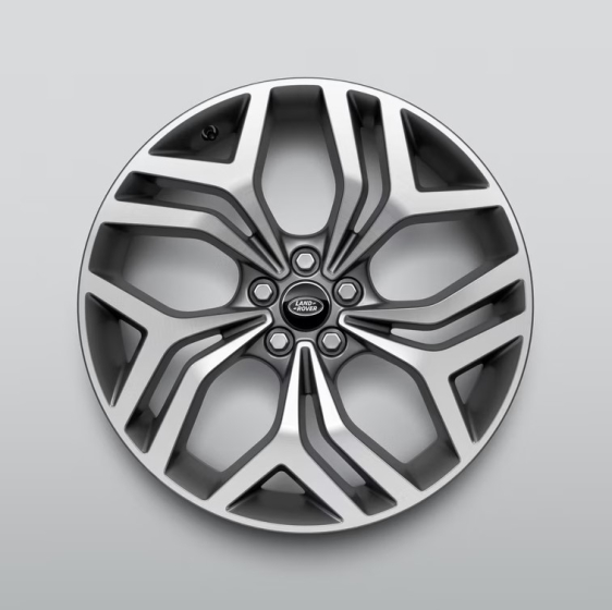 Alloy Wheel - 20" Style 5079, 5 split-spoke, Diamond Turned finish